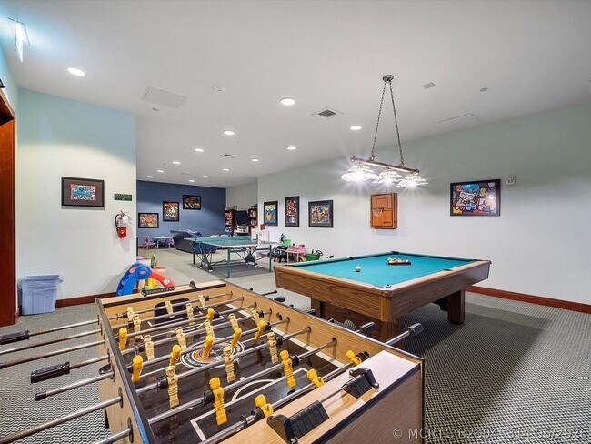 Building Photo - 3100 N Ocean Blvd