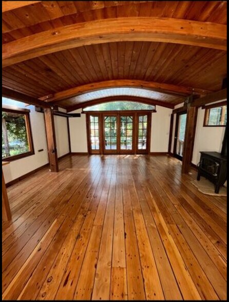 living room - 1417 Old Topanga Canyon Rd