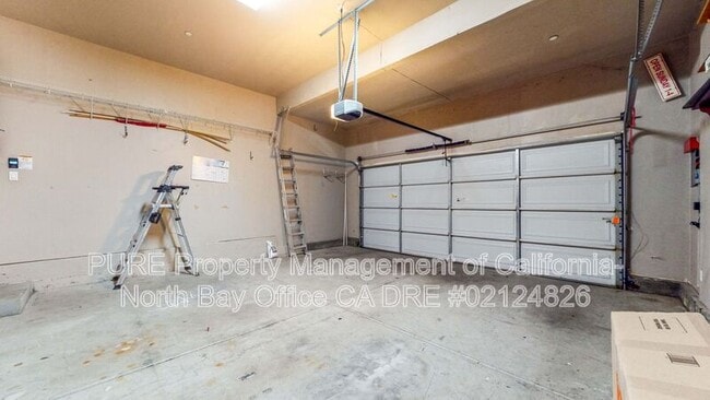 Building Photo - 8744 Merlot Way