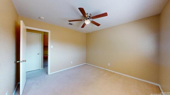 Building Photo - 117 Foxglove Pass