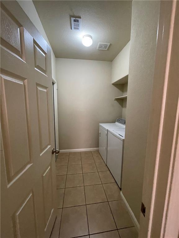 Building Photo - 1704 Rockland Dr