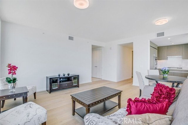 Building Photo - 889 Francisco St