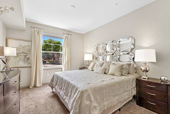 Building Photo - Aspire Roxbury