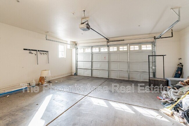 Building Photo - 2401 E Rio Salado Pkwy