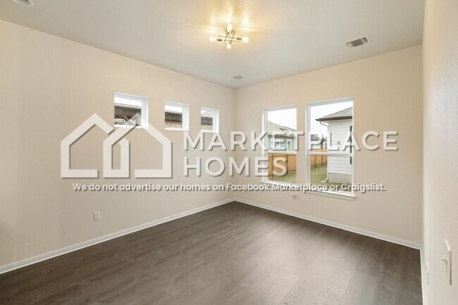 Building Photo - 8016 Hillock Terrace