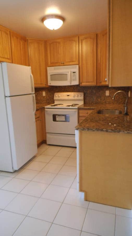 Building Photo - 350 Glenview Drive