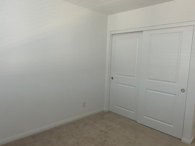 Building Photo - Beautiful 2 story home in Skye Canyon