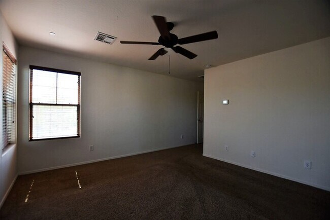 Building Photo - 4 Bed 2.5 Bath in Power Ranch! Hurry on this one, Corner lot!