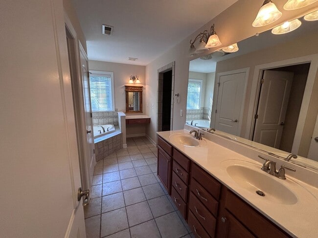 Building Photo - PFAFFTOWN, NC! Lochurst neighborhood. Reagan HS! 5 bedroom, 4.5 bathrooms, over 5k sq ft