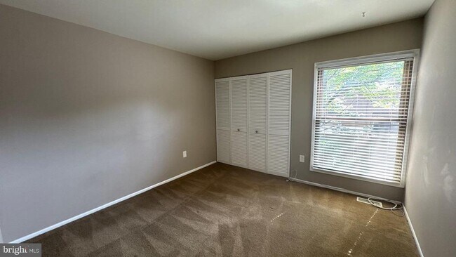 Building Photo - 11251 Skilift Ct