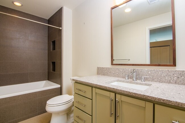 Building Photo - Stunner in the Gulch