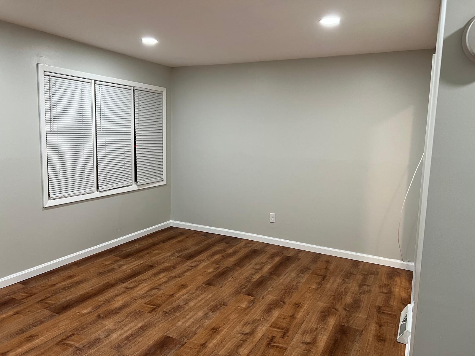 Building Photo - 1692 Central Ave