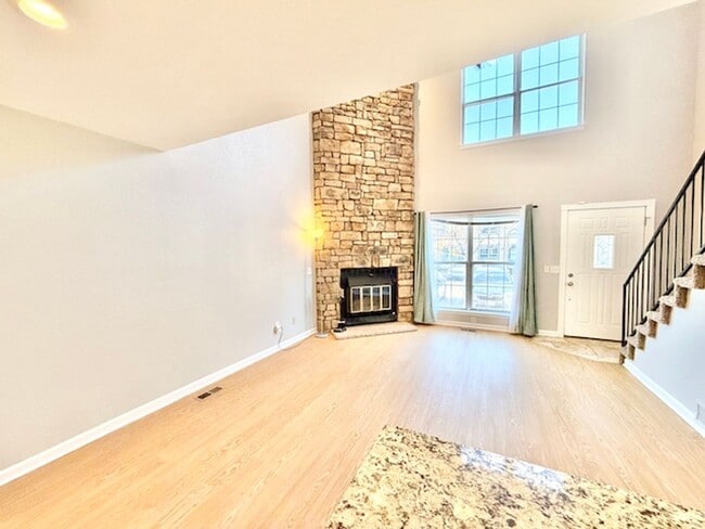 Building Photo - 2917 W 81st Ave