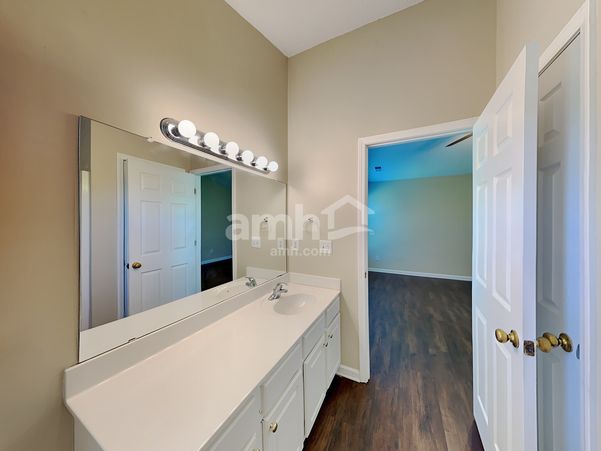 Building Photo - 1079 Chapel Creek Rd