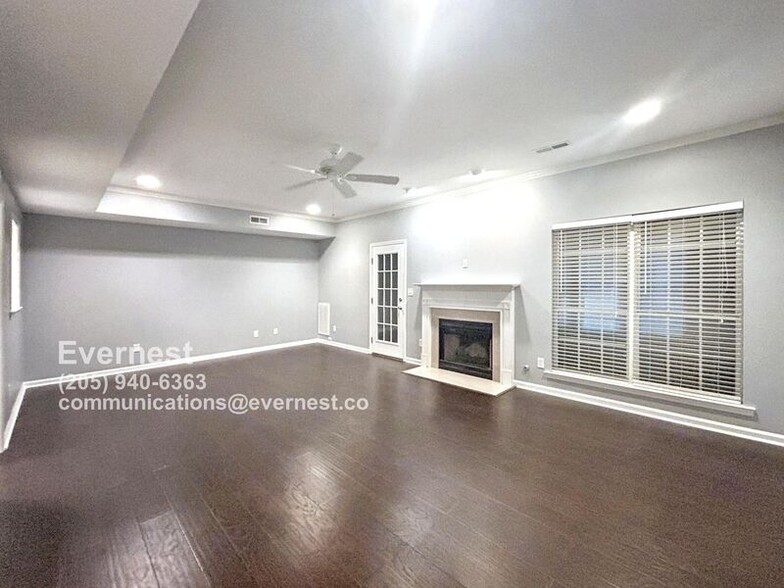 Building Photo - 632 Parkside Cir