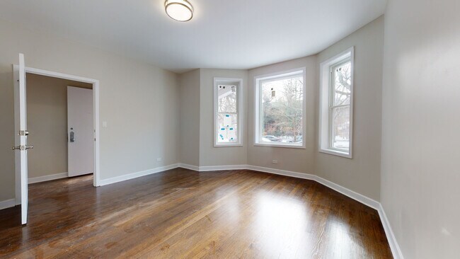 Building Photo - 2038 W Estes Ave