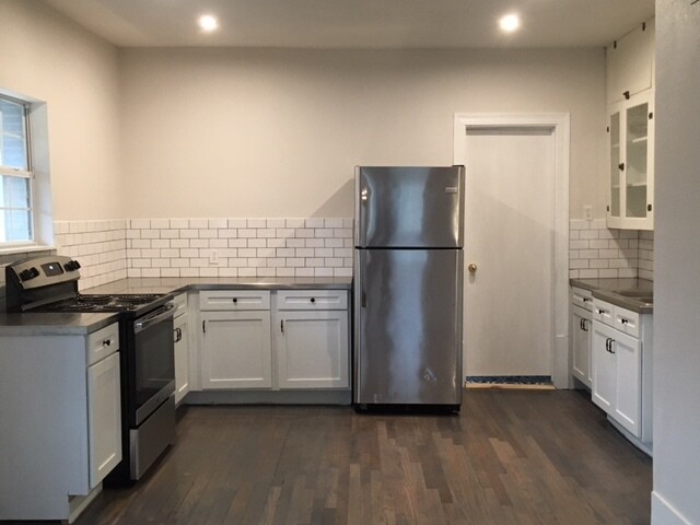 Huge open kitchen with stainless steel countertops - 1131 W Lynwood Ave