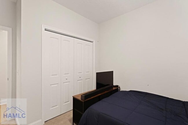 Building Photo - 568 Abode Ave