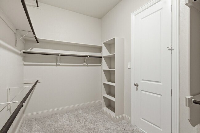 Building Photo - 3537 Ridgecross Dr