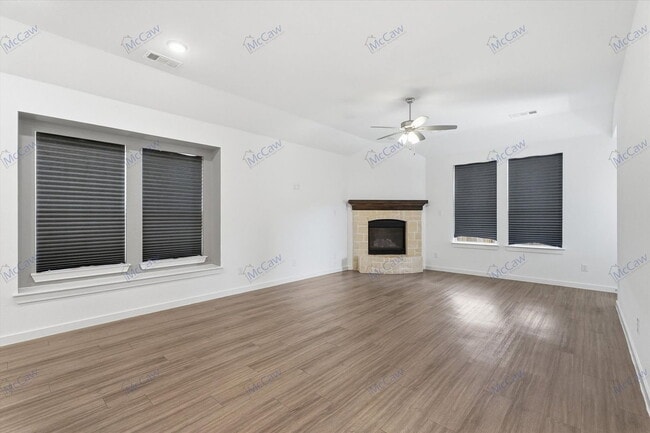 Building Photo - 3960 Chesapeake Ln