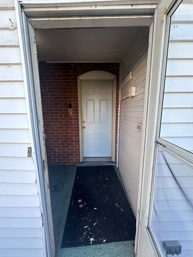 Building Photo - 315 N 2nd Ave