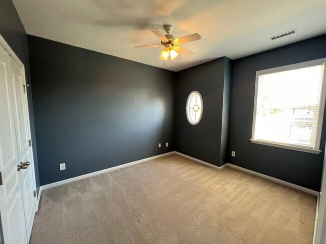 Building Photo - 10117 Falls Meadow Ct