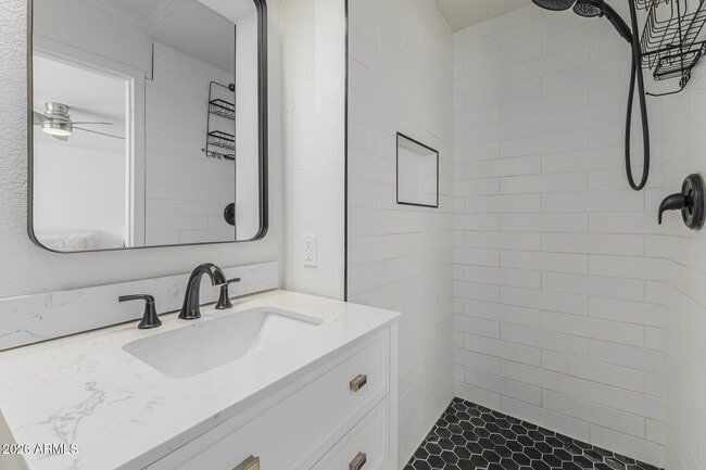 Building Photo - 641 N Dawn Cir