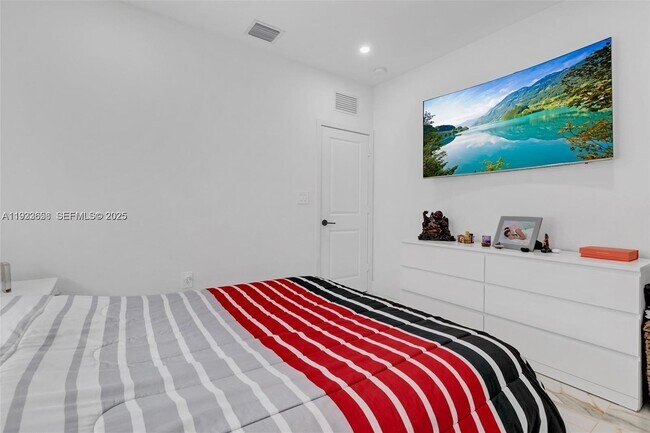 Building Photo - 11939 SW 241 Ter