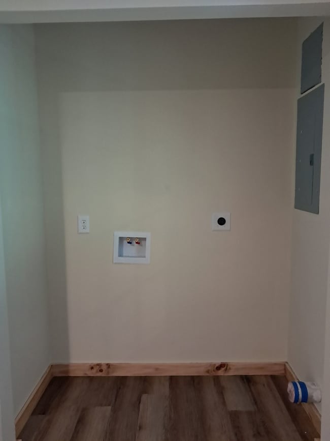 Building Photo - 315 #4 Sulphur Springs Rd