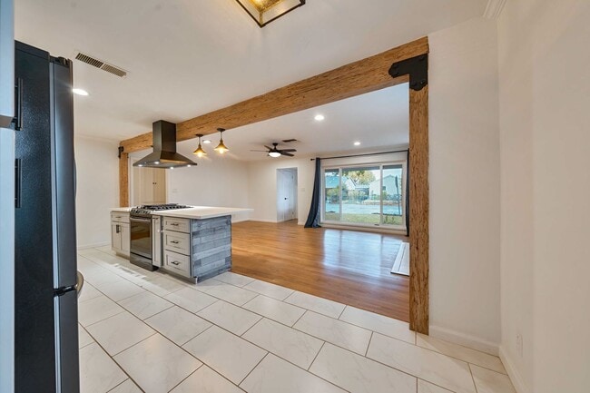 Building Photo - Charming Fully Remodeled 3-Bedroom Home wi...