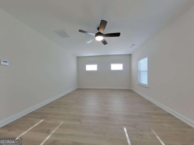 Building Photo - 615 Cantrell Dr