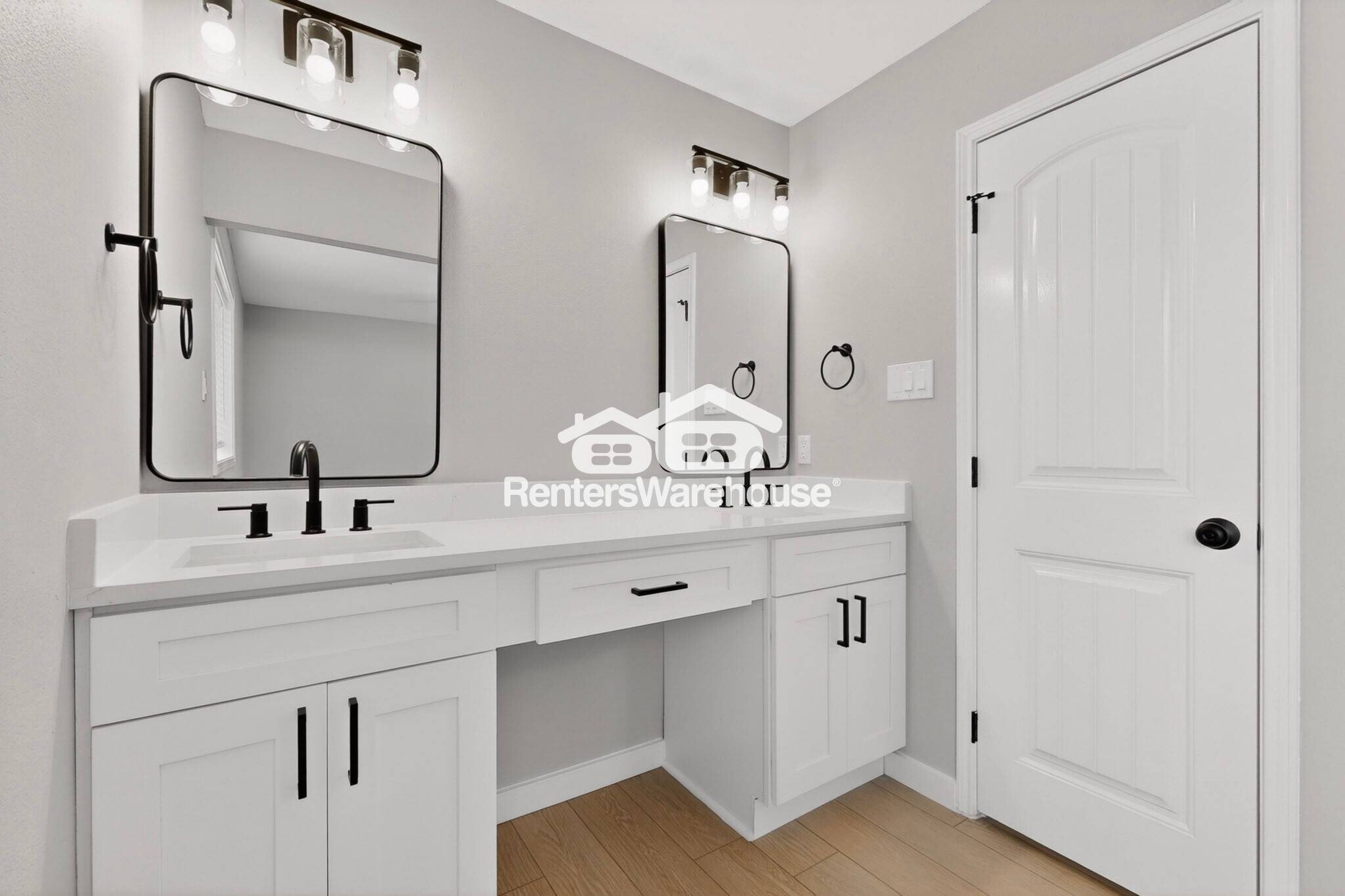 Building Photo - 7400 Echo Hill Dr