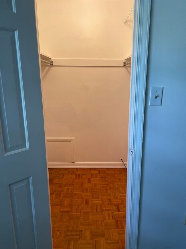 Building Photo - Wolfsnare Acres