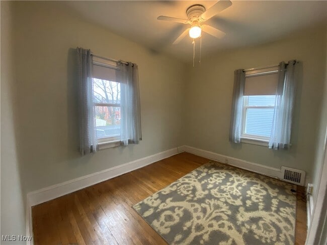 Building Photo - 3573 Silsby Rd