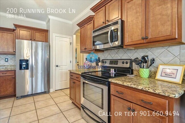 Building Photo - 200 Running Brook Ln