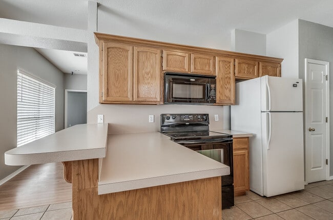Building Photo - 1717 Briarcreek