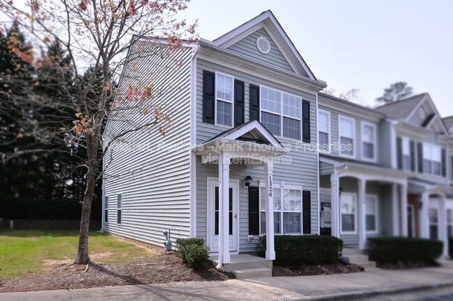 Building Photo - 1326 Holly Grove Way