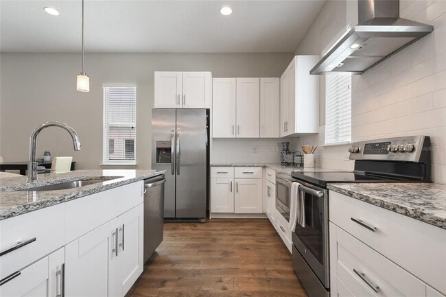 Building Photo - 113 W Grant St