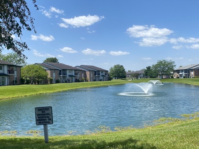 Building Photo - Beautiful 2-bedroom 2 bath apartment DOWNS...