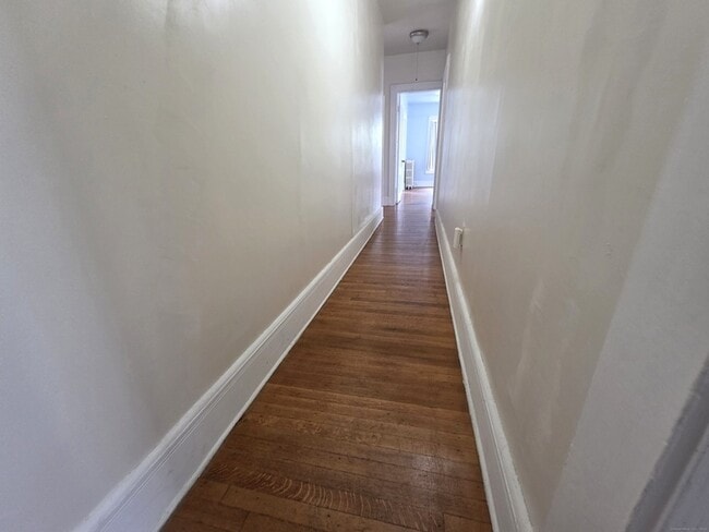 Building Photo - 388 Whitney Ave