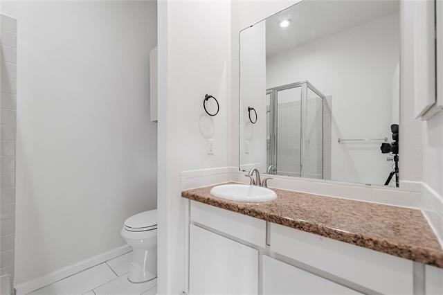 Building Photo - 10438 High Hollows Dr