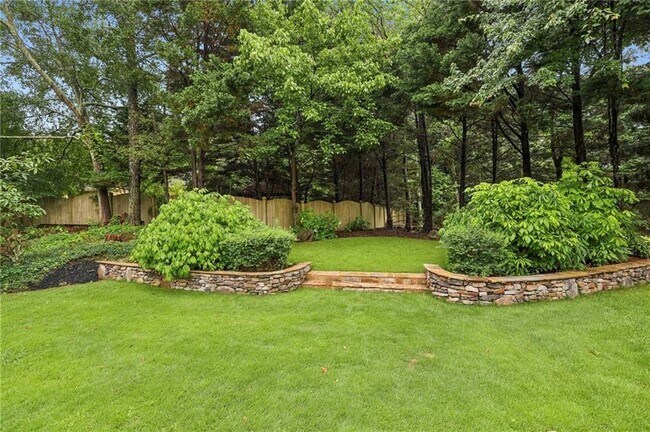 Building Photo - 2503 Regency Lake Dr
