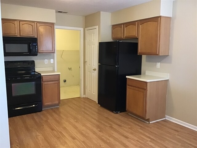 Building Photo - 10136 Honeywell Ln