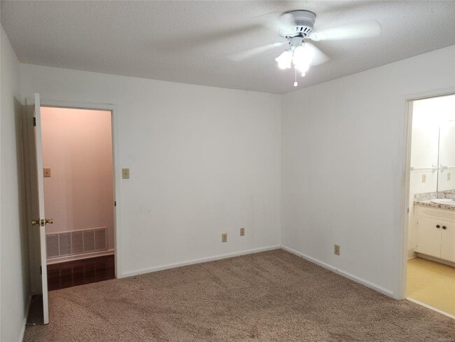 Building Photo - 117 Alecia Dr