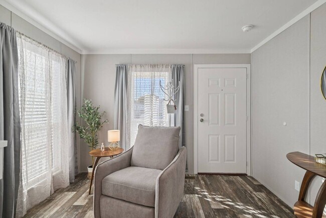 Building Photo - 1611 American Dr