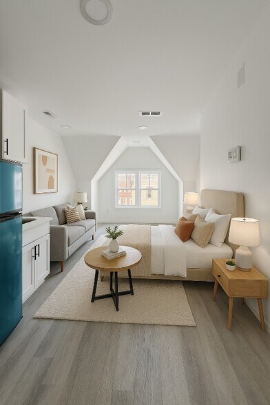 Building Photo - 45 Farson St