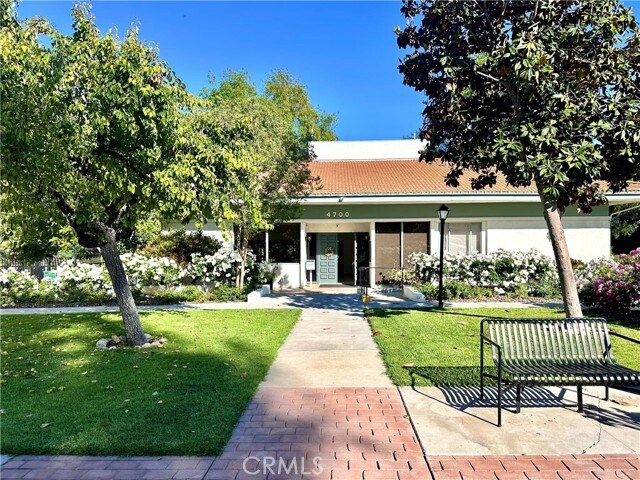 Building Photo - 4648 Park Granada