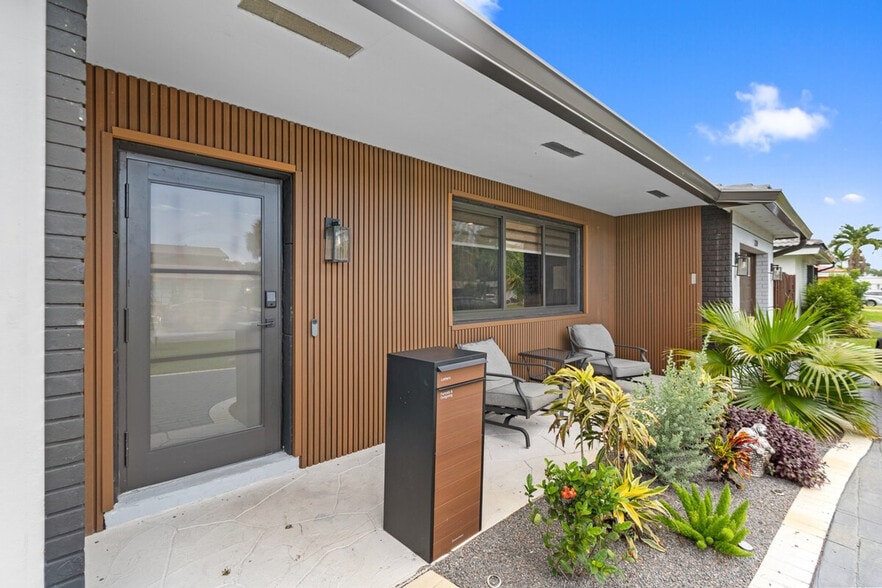Building Photo - 2111 N 53rd Ave