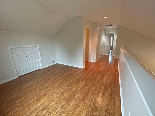 Building Photo - Spacious 3-Bed, 2.5-Bath Home – All Seasons Room, Loft, and Fully Fenced Backyard