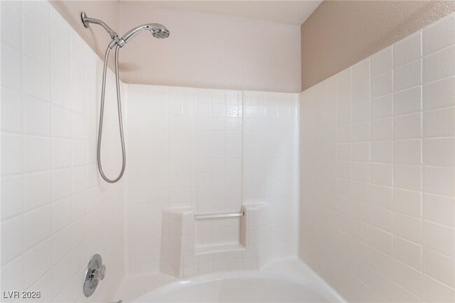 Building Photo - 8028 Desire Dr